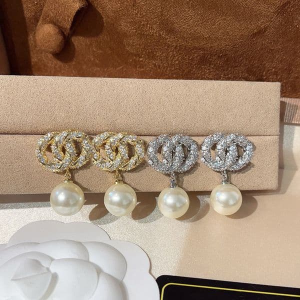 Classic Earring Crystal Rhinestone Long Earrings Eardrop Ear Stud Pearl S925 Silver Stainless Steel Stamp Letter Earring Womens Wedding Party Jewelry Accessories