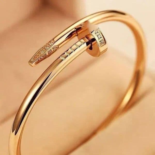 Luxury jewelry Jewellery designer for women Designer bracelet Nail bracelet Titanium steel or copper alloy 18k gold plated size 17 19 waterproof durable