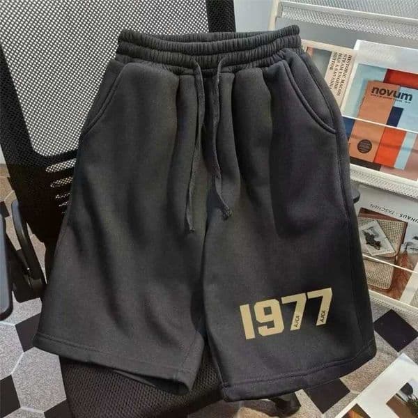 M-8XL American casual shorts with simple figure 1977 fashionable couple basketball shorts Q260417