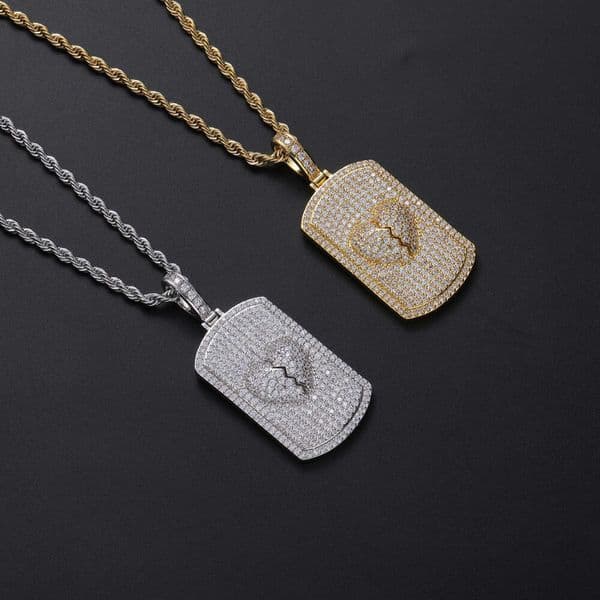 3D Heart-Shaped Pendant Jewelry Hip Hop Jewelry Rap Accessory Silver Inlaid with Moissanite Split Heart Shield Necklace