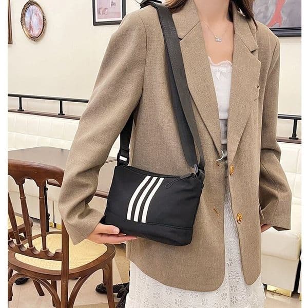 Bestseller Nylon Fabric Small For Women 2025 New Model Crossbody Multi-Layer Casual Stylish Portable Fashion Shoulder Bag Ddmytues