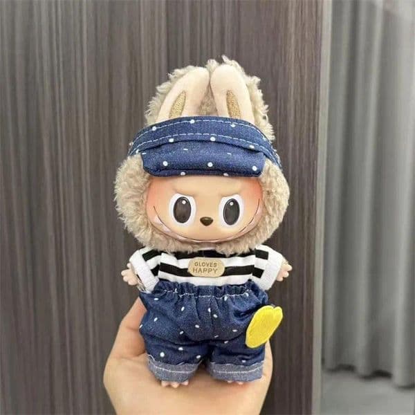 No baby dollsStyles Labubu Doll Apparel Designer Multiple Plush Doll Clothes 17cm Fashion Trendy Dolls Hat Only Clothes Clothing Set Accessories Y260608+1