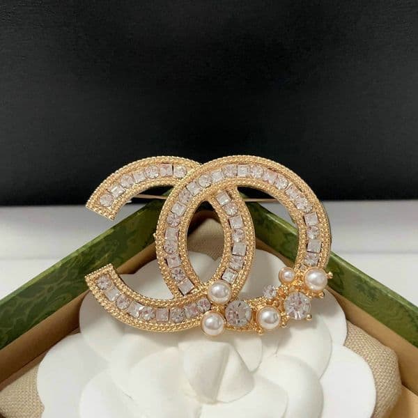 Brand Brooch Classic Letter Pins Brooches Designer Crystal Brooches Designer Jewelry Luxury Brooches Pins Exquisite Jewelry