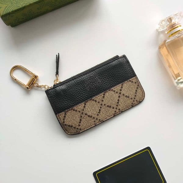 Keychain Pouch Monogram Wallet Designer Men Women Luxury Card Holders Passport Holder Key Pouch Billfold Hand Clutch Bag Money Clip Change Purse A1ABGU