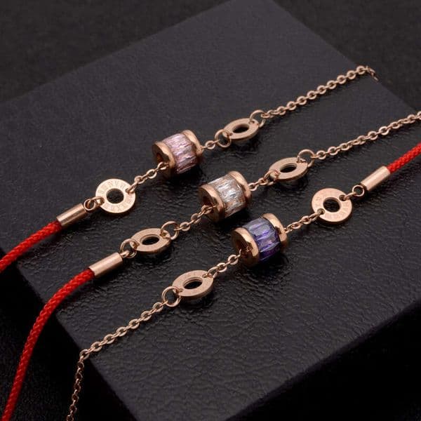 New Style Adjustable Half-Chain Red Rope Bracelet For Women, Fashionable Unique, Made Of Titanium Steel With Ice Crystal Stone And Rotating Roman Numerals