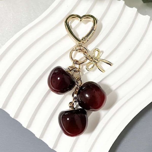 1Pc Thickened Heart-Shaped Dog Buckle With Three Cherries And Small Bow Keyring Y2k Bag Pendant Heavy-Duty Cherry Keychain