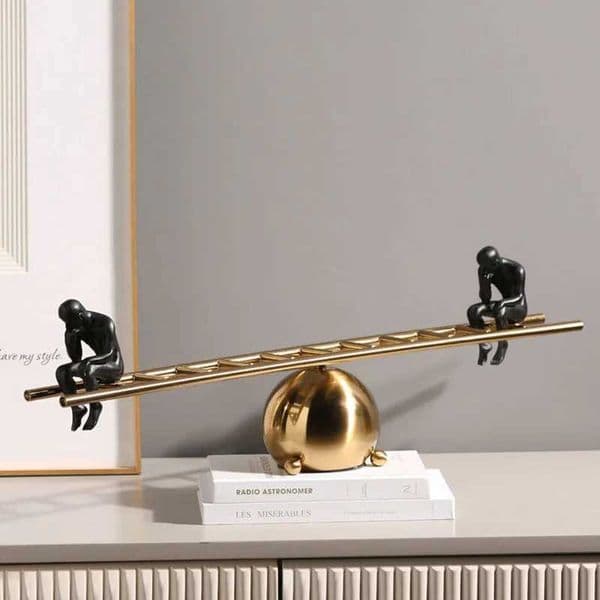 Modern Creative Alloy Seesaw Resin Contemplator Character Accessories Home Room Decoration Items Office Desk Sculpture Ornaments T260420