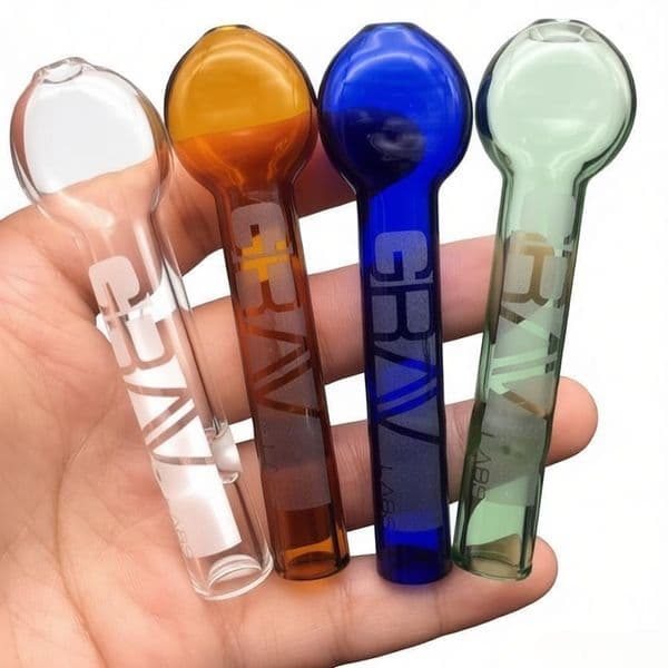 Wholesale Portable MINI Colorful 8cm thick heady Glass Tobacco Dry herb cigarette filters bat One Hitter Pipe cigarette filters for smoking