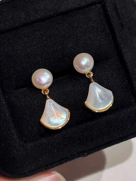 Natural Shell Pearl Drop Earrings FOR Women Fashion Elegant Dangle Earrings 18K Gold Plated Light Luxury Jewelry for Wedding Party Daily Wear Jewelry Gift