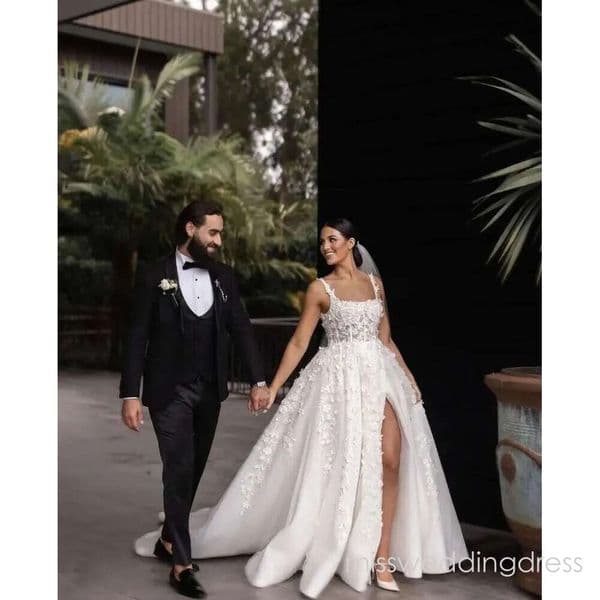 A Elegant E Wedding Bateau Sleeveless Straps Sequins D Lace Appliques Or Length Beaded Ruffles Side Slit Formal Dresses Bridal Gowns Plus Size BC21030
