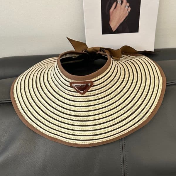 Bucket Hat Designer Empty Top Beach Hat 4 Colors Summer Spring Women Chapeau Hats Designers Sun Visor Straw Hat Luxury Beach Sunhat Caps Adjustable Outdoor