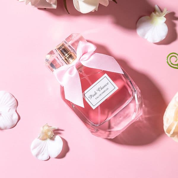 Women's perfume, floral and fruity scent, long-lasting fragrance, a perfect gift for Mother's Day, a romantic date, or a satisfying dinner.