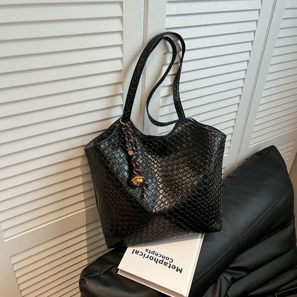 Bestseller Women's Large Capacity Shoulder 2025 Winter New Versatile Commuting Underarm This Year's Popular Tote Bag Trend Ddmytues