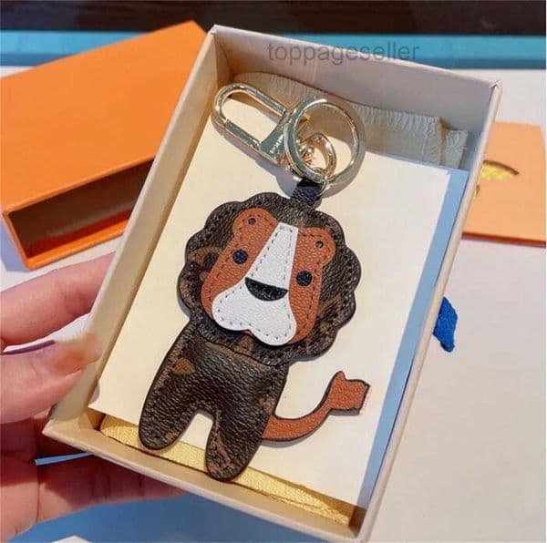 bag charm key car chain Designer Keychains PU Animal Classic Leather Keychain Pendentif Bag Pendant Wallet Brown Flower Mini Keychain