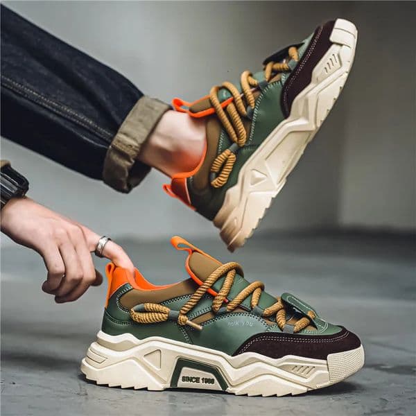 Mens Casual Sneakers Spring Fashion Versatile Low-Top Skateboard Shoes for Men Suitable for Outdoor Sports 260422