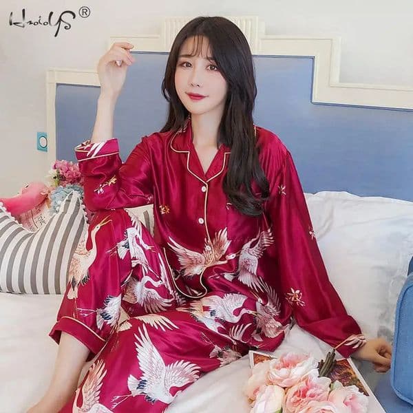 Autumn Winter Pyjamas Set Women Silk Satin Long Sleeve Nightwear Female Pyjamas Sleepwear Sets Soft Home Clothes for Women 260422