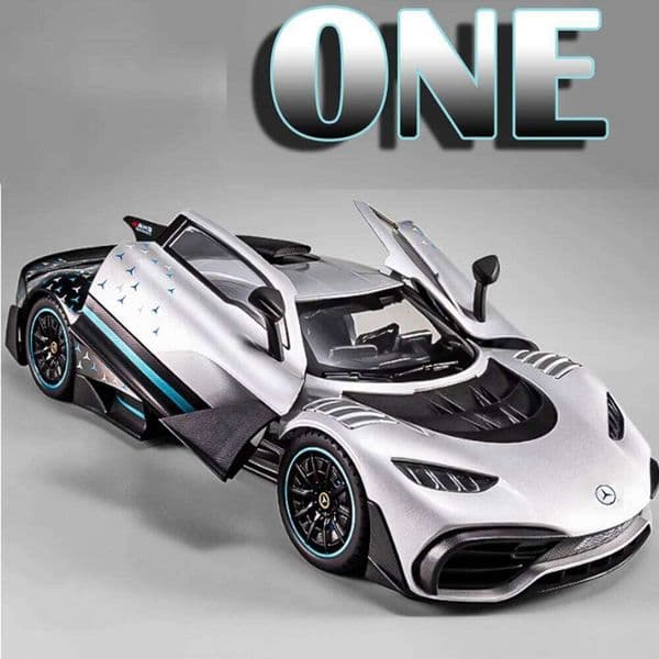 1:18 Model Toy ONE GT-R Miniature Sports Cars Alloy Diecast Sound Light Doors Opened Pull Back Simulation Supercars Gifts 26W0422