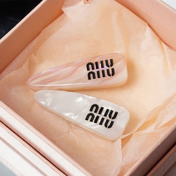 Designer Women Hair Clips Classic Letters Hair Barrettes Fashion Hair Clips Hairpin Chic Jewelry Gift Headwear
