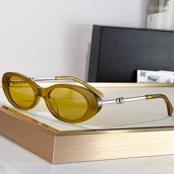 Summer Olive Green Cat Eye Sunglasses CH5565 Luxury Miss Y2K Fashion Small Frame Hollow Eyewear Vacation Leisure