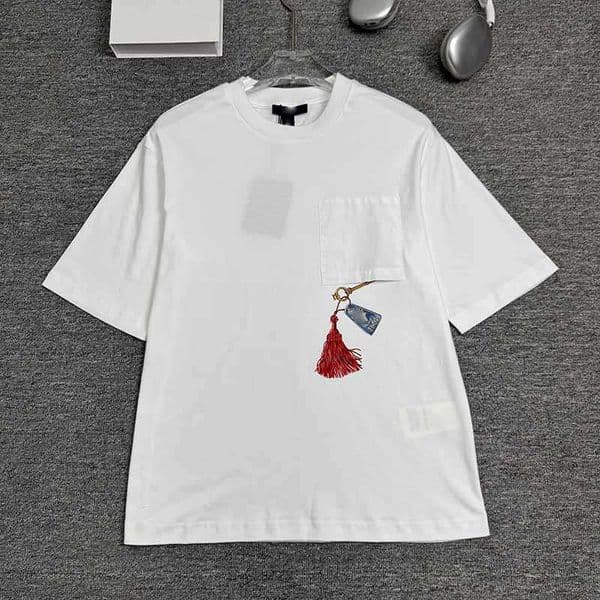 Women's T-Shirt Designer tees 2026ss Summer New V-Brand Printed 3D Pattern Versatile Simple Casual Loose Short-Sleeve T Shirt for Women