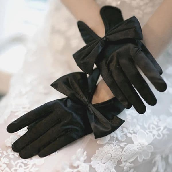 Korean Female Short Thin Bow Cutout Party Dress Gloves Women Summer Spandex Satin Elastic Anti-UV Sunscreen Driving Mittens K57 260423