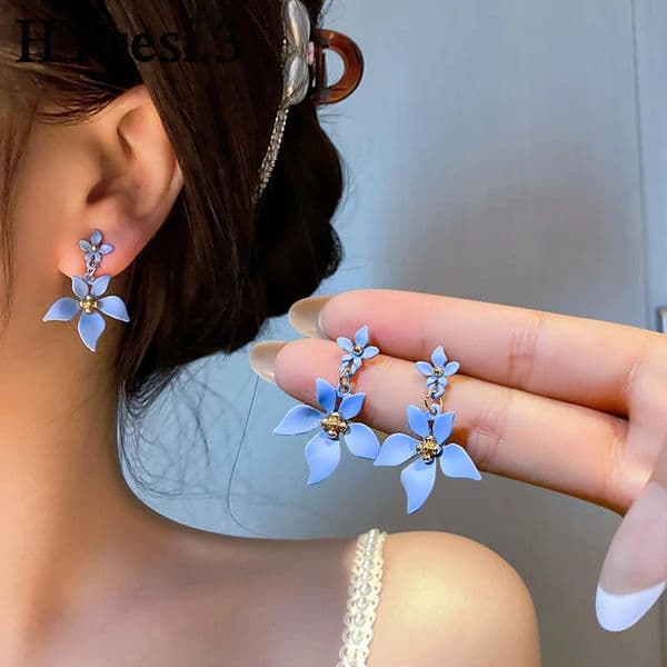 Kiss Jewelry Blue Camellia Flower Petal Dangle Earrings for Women Korean Fashion Floral Temperament Drop Earring Gift 260428