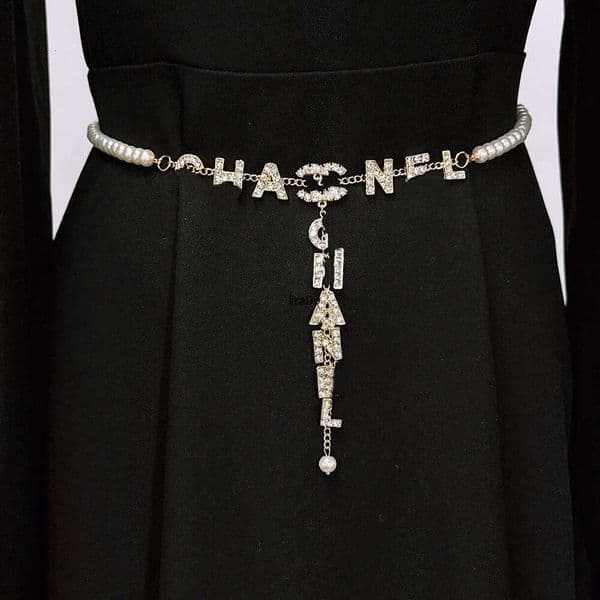 Belts Womens multi-layer chain pearl waist chain black and white pendant decorated dress chic versatile accessory chain 924
