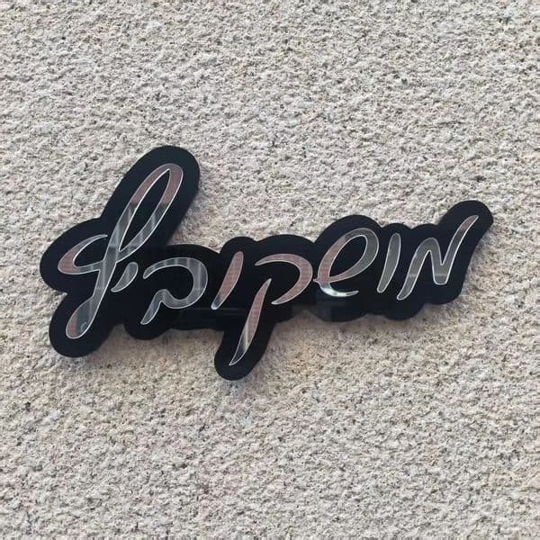 Custom acrylic personalized family door signs and wall decorations birthday parties nameplates family Hebrew name signs 260423