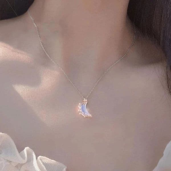 Fashion Elegant Moonstone Moon Charm Necklace Pendant Statement Jewelry For Women Wedding Gift Choker dz299 260428
