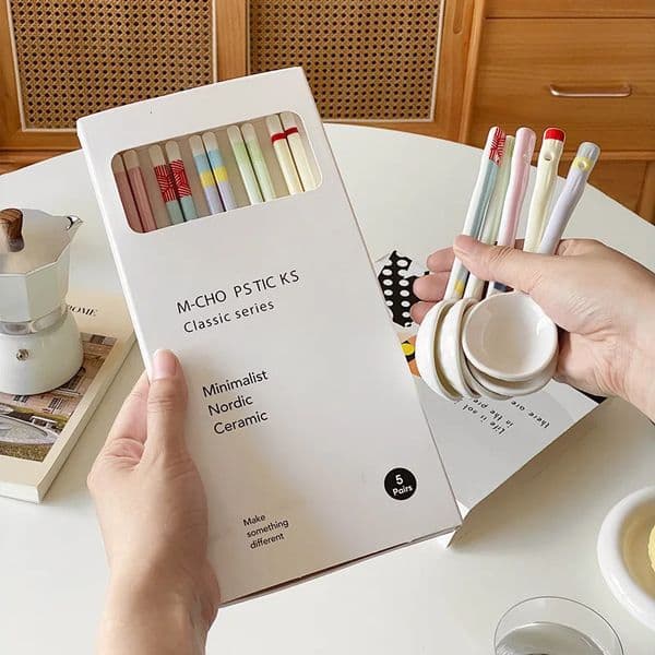5 Pairs Ceramic Chopsticks Japanese NonSlip Sushi Chopstick Household Kitchen Easy To Clean Dinnerware Spoon Gift Set 260428