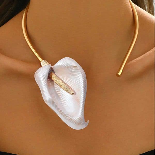 French Retro Statement Unique Calla Lily Flower Open Choker Necklace for Women Party Banquet Prom Trendy Jewelry Accessories L260429