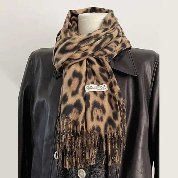 Korean Leopard Tassels Shawl Imitation Cashmere Thickened Foulard Hijabs Windproof Lady Scarves Wraps for Women Man H260430