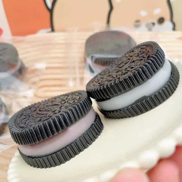 2026 New Type Of Biscuit With Sand Simulation Ultra Soft Ventilation Stress Relief Toy Fidget Rotato Toys 002