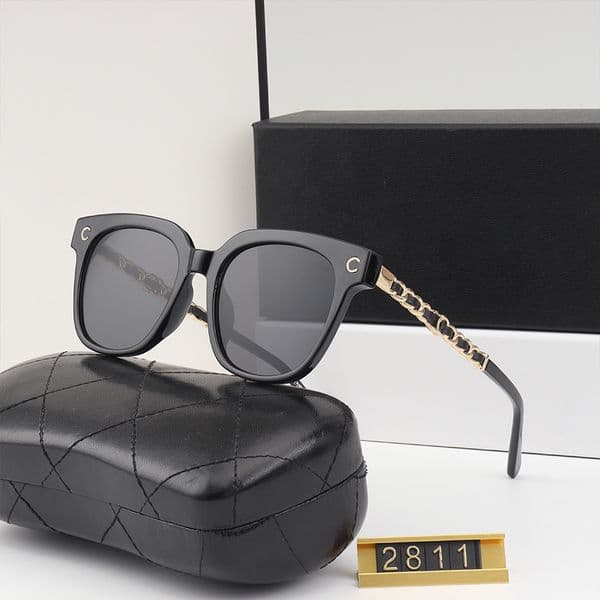 Designer Sunglass Luxury Sunglasses Classic Sun Glasses Men Women Eyeglasses Adumbral Fashion Goggles Polarized Multiple Colors Optional Top Quality Casual
