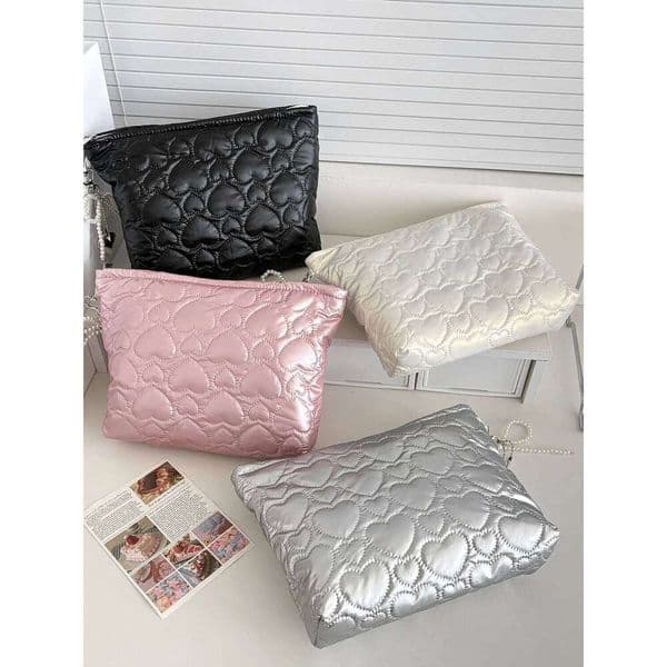 Large-Capacity Portable Handbag For Business Trips Travel, Heart-Shaped Storage Bag, Simple Quilted , Fresh And Waterp