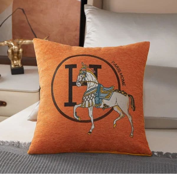 Premium Soft Fabric with Detailed Stitching: Versatile Plush Cushions Ideal For Any Interior Y260529