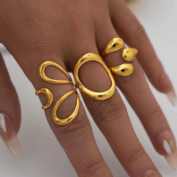 Fashion Minimalist Large Rings For Women Stainless Steel Gold Plated Waterproof Hip-hop Womens Finger Ring Aesthetic Jewelry H260429