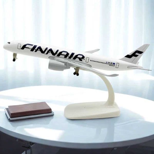 Toy Airplane Airbus 20CM Alloy Aircraft Model A350 Finnair Airplane Model Gift For Friends Toy plane For Children L260320 L260323