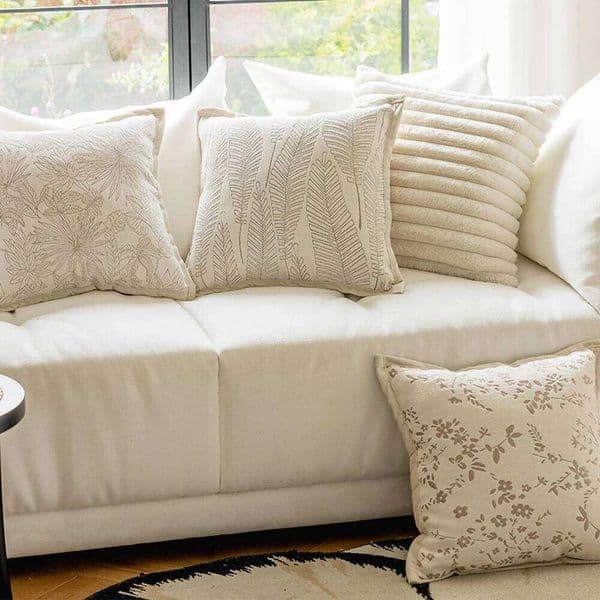 Pillow Case Simple Beige Throw Cover Cojines Decorativos Para Sofa Decoration Pillows Headboard Cushion Covers 45X45Bed Pillow Plush 26Y0202