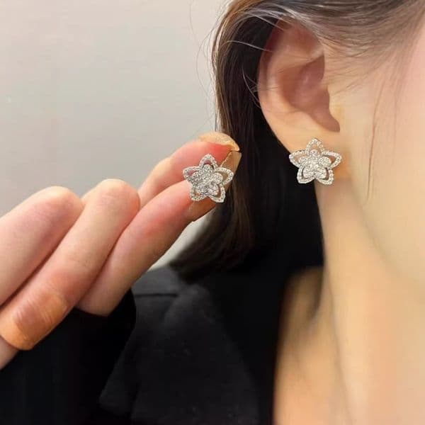 High Quality V-gold Five-star Women's Outdoor Jewelry Fashion Full Diamond Flower Mouth Ring Light Luxury Designer Style Necklace
