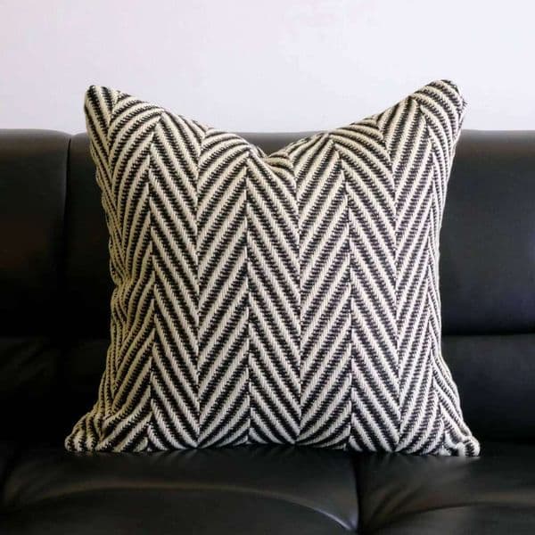 New Light Luxury Texture Woven Pillowcase Black and White Simplicity Wool Crochet Pillow Covers Decorative Pillows Decor Home 26W0203