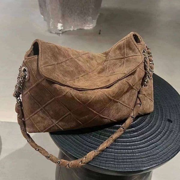 2025 Autumn and Winter New Suede Rhombus Medieval Underarm Premium Chain Single Shoulder Large Capacity Tote Bag Y260204