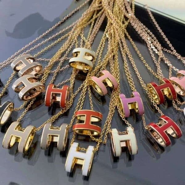 Large Size H Letter Necklace Enamel High Version Women's Pendant Copper Alloy Luxury Jewelry Fashion Commute Style Z260204