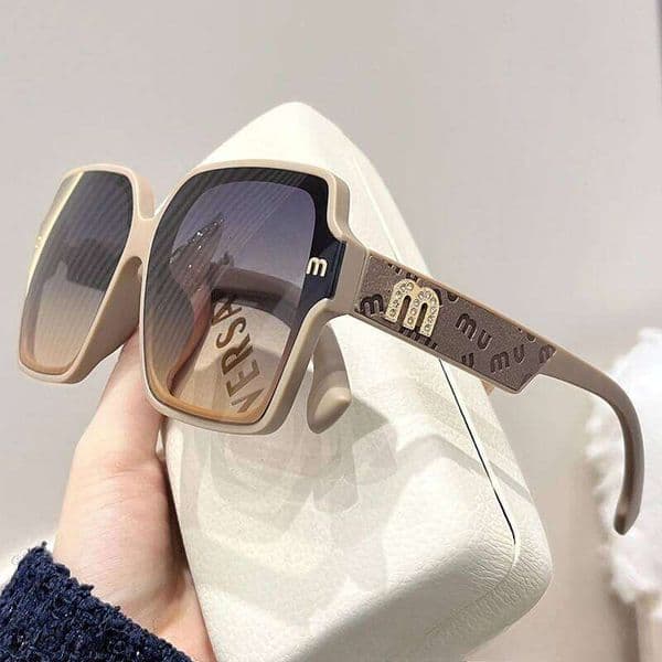 New Square Frames Fashionable Large Frame Women's Travel Sunscreen Trend Personalized High-quality Girls Sunglasses 26Y0205