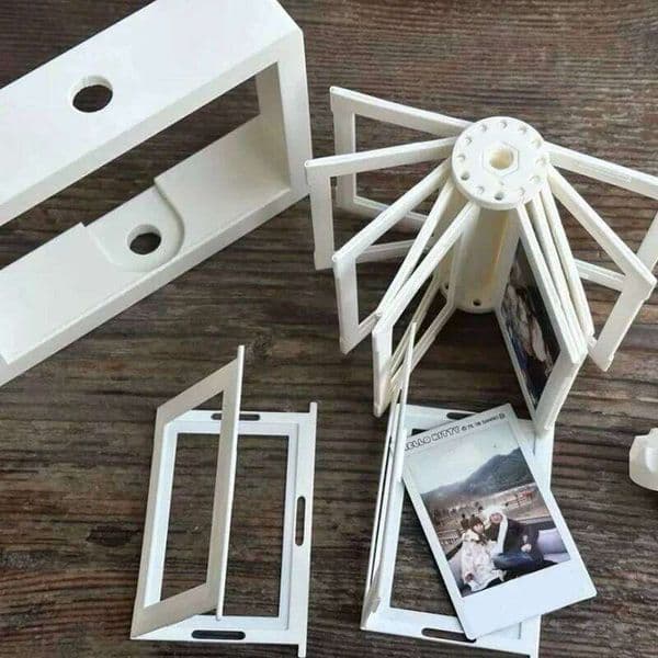 Rotatable Photo Soild Idol Picture Frame Display Stand Desk Accessorie Kpop Photocard Holder Room Desktop Decoration S260205