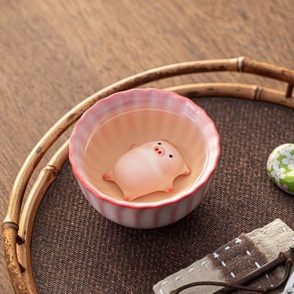 Elegant Personalized Ceramics Collection: A Cozy Cup of Tea Accompanied by Adorable Animal Art