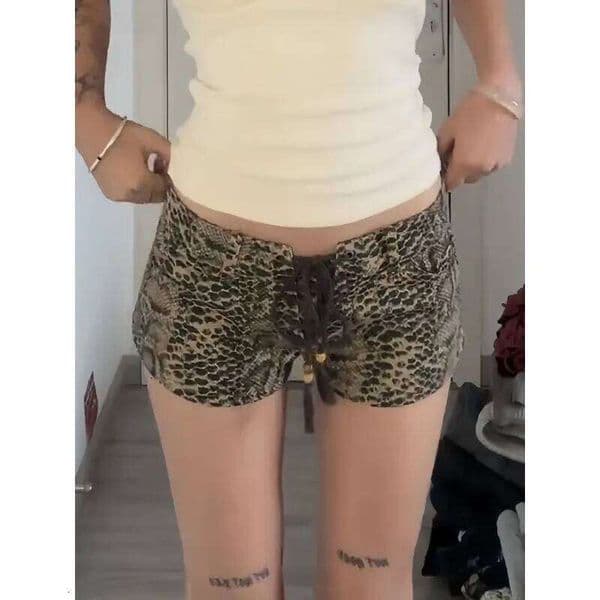 Leopard Print Denim Shorts Women 2000s Vintage Y2k Clothing Low Waist Chic Korean Fashion Casual Streetwear Hot Short Pants XJ260206