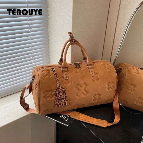 Fashion Crease Large Capacity Travel Texture Thickened Durable Luggage Multifunctional Yoga Swimming Sports Bag TEROUYE