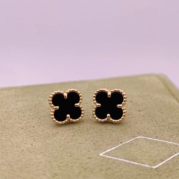 mini lucky clover designer luxury womens motherofpearl 9mm wide earrings for daily wear