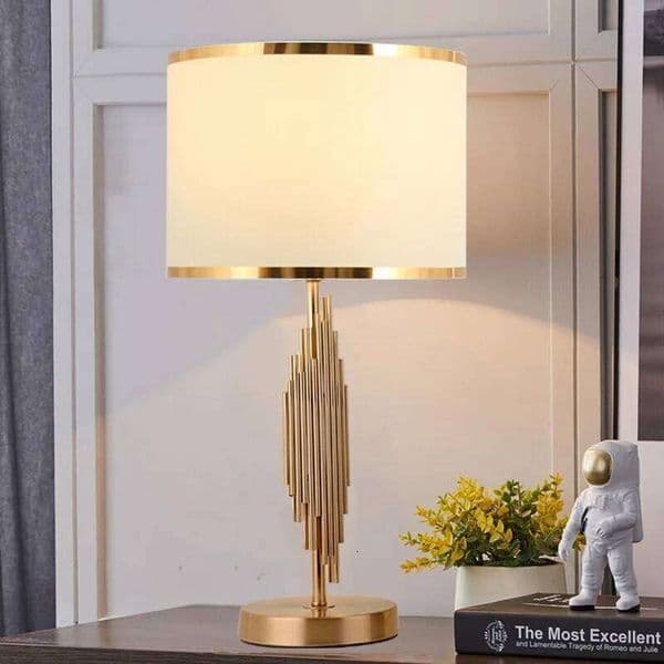 Creative Living Bedroom Desk Model Room Postmodern Hotel Decoration Study Bedside High Quality Table Lamp C260210